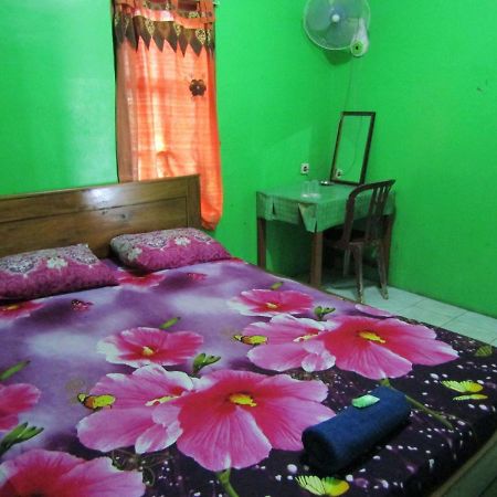 Losmen Kinasih Puncak & Gazebo Pandang Bantul Extérieur photo