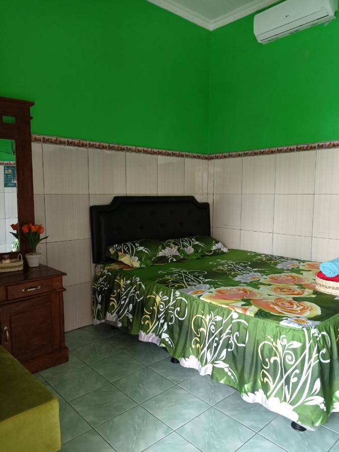Losmen Kinasih Puncak & Gazebo Pandang Bantul Extérieur photo