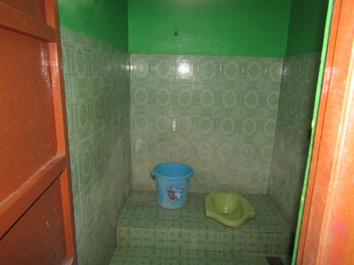 Losmen Kinasih Puncak & Gazebo Pandang Bantul Extérieur photo