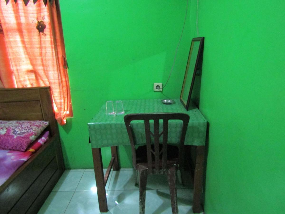 Losmen Kinasih Puncak & Gazebo Pandang Bantul Extérieur photo